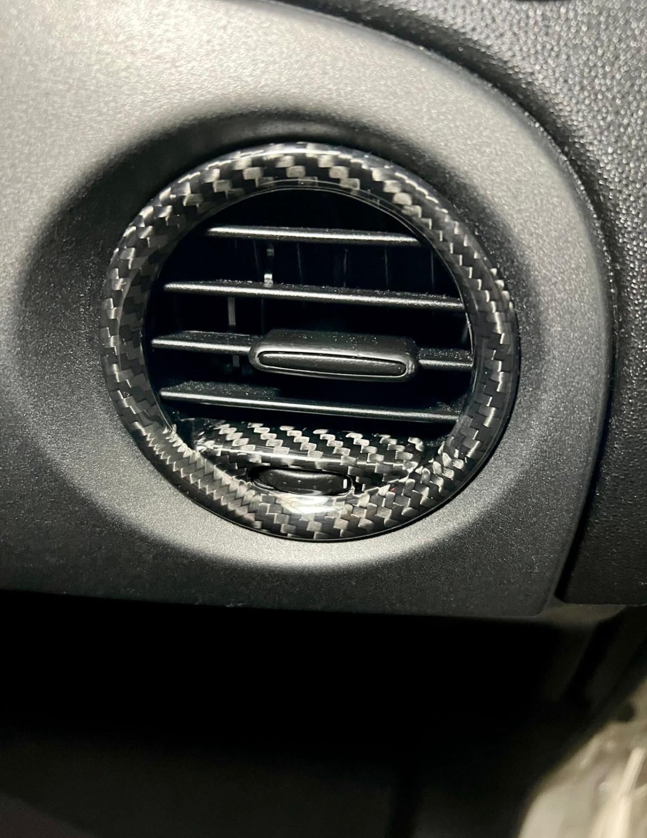 Pair of Carbon Fiber air vent covers for Abarth 595 - 695 - Fiat 500 (Pre-Restyling) - Punto - Punto Abarth