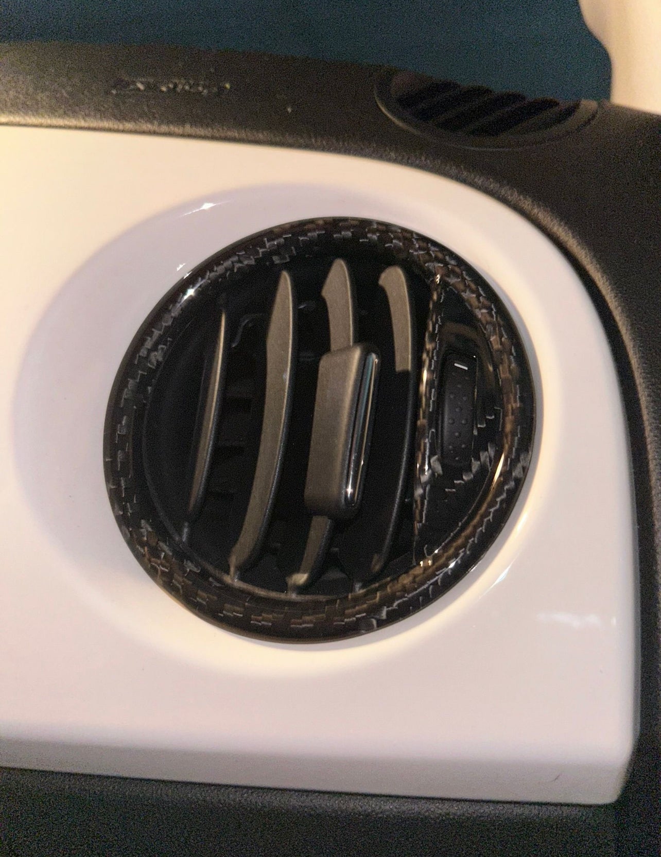 Pair of Carbon Fiber air vent covers for Abarth 595 - 695 - Fiat 500 - Restyling.